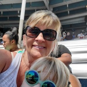 Meet your Posher, Kathy